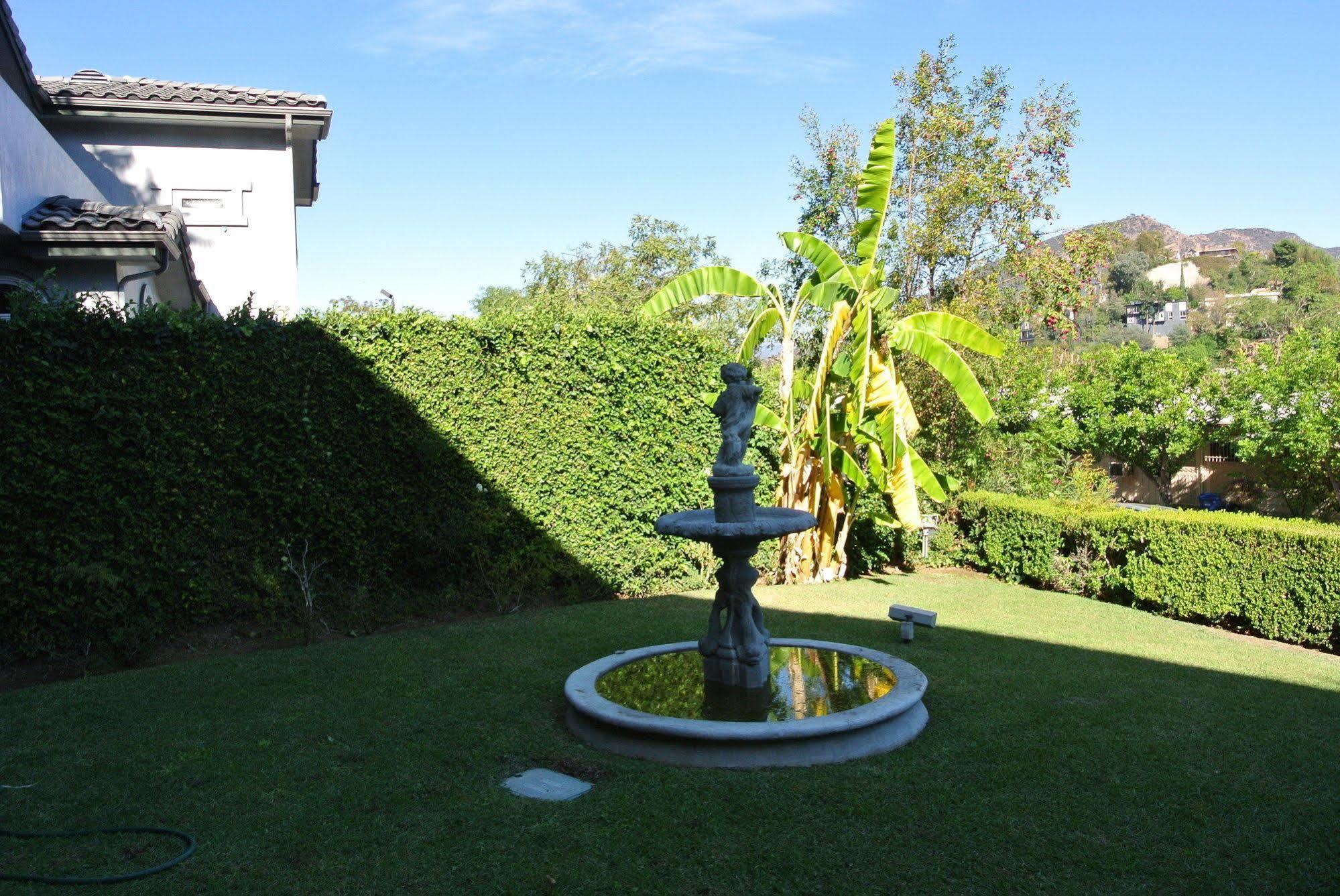 لوس أنجلوس Bed And Breakfast In Hollywood Hills المظهر الخارجي الصورة